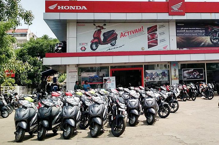 Honda 2Wheelers India sells 21,000 motorcycles and scooters &amp; services 250,000 since re-opening dealerships on May 4 bit.ly/2Z6a80d