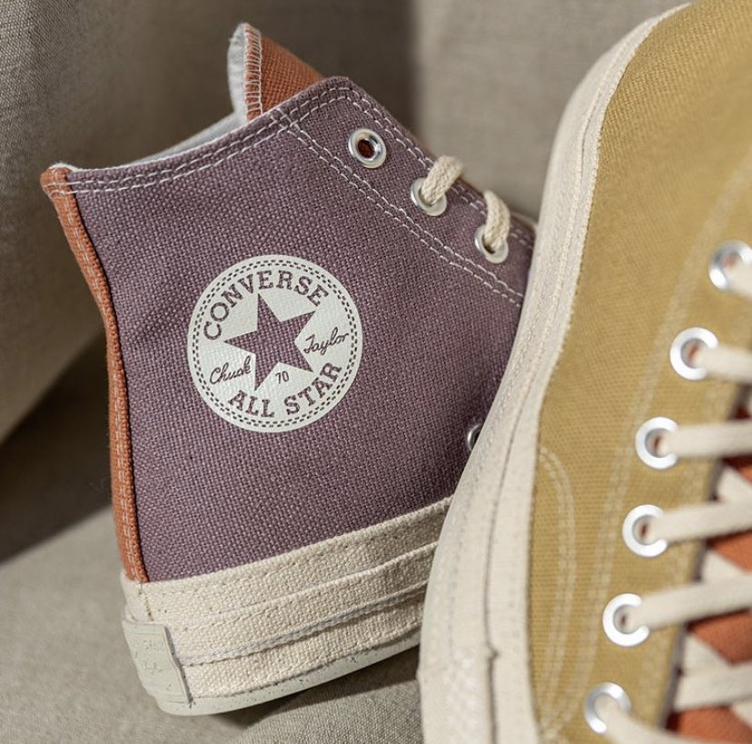 g1677851's tweet photo. CONVERSE CHUCK 70 — 𝑻𝑹𝑰 𝑷𝑨𝑵𝑬𝑳 𝑹𝑬𝑵𝑬𝑾 — สีใหม่ที่ดือ คู่สีน่ารักสุดใจ ชอบที่เอาวัสดุเหลือใช้มาผลิตเป็นเส้นใย พึ่งวางขายใน us วันนี้เลย แต่เข้าไทยมั้ยไม่รู้ 🥺🥺🥺 https://t.co/zBaFZm6kxJ