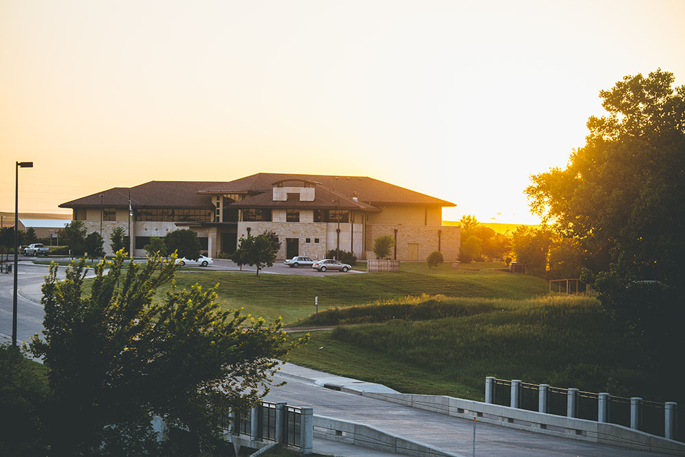 On Friday, June 19, from 9 a.m. until 3 p.m., the FHSU Facebook page will become the hub for an online virtual graduation celebration. 
hubs.ly/H0qzL3p0
