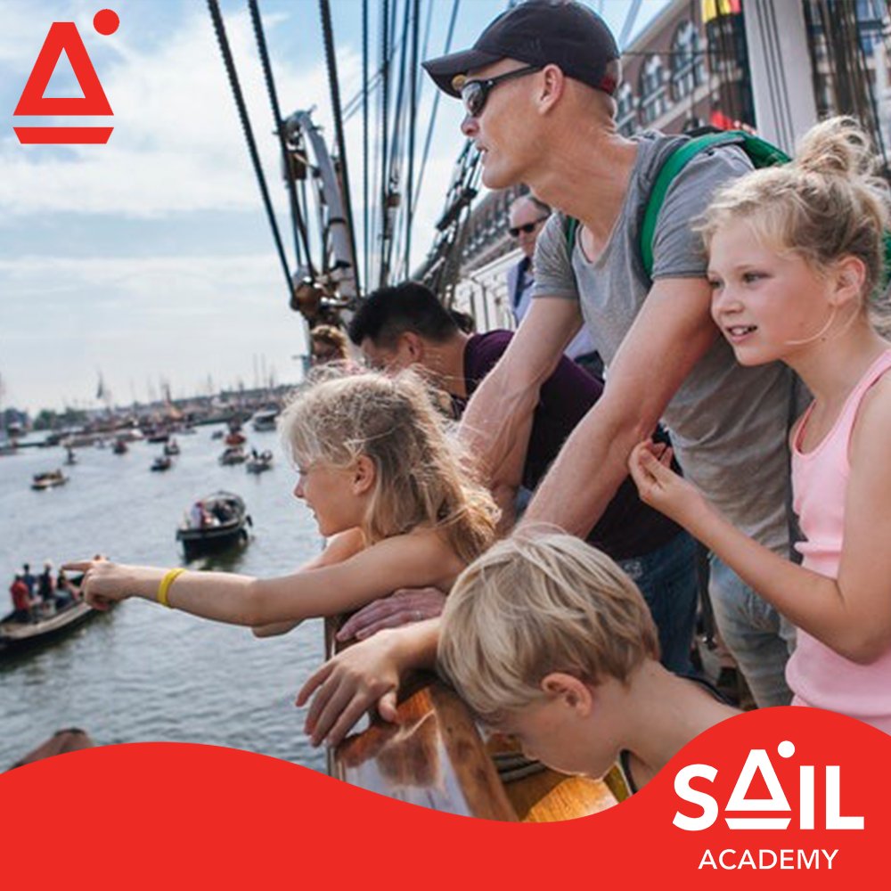 Daphne, afstudeerder bij SAIL Academy, is hard op zoek naar respondenten en heeft jou hulp daarbij nodig!
 
De enquête voor jongeren tussen de 12 en 20:
bit.ly/3e03T2z
 
De enquête gericht voor grootouders:
bit.ly/3fTnGlW

Alvast erg bedankt voor de moeite!