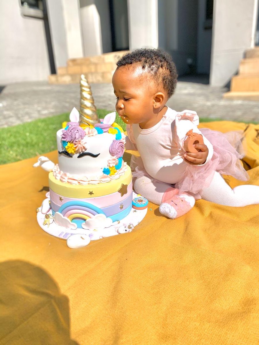 Fab_Thandz's tweet photo. My baby turned 1 yesterday @floatingpandaSA Baby Panda can’t wait for her next session ❣️🥳🥳 https://t.co/Go68Fbp2l3