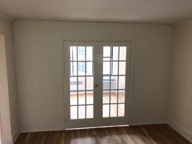 wall2wallny1's tweet photo. #FrenchDoorFriday

Call 646-837-7300 and make the most of your small space today!
.
#FlashbackFriday #newyork #nyc #iheartny #34thstreet #heraldsquare #broadway #nycapartments #apartmentliving #smallspaceliving #smallspacedesign #temporarywall #partition #Stopthespread https://t.co/VK2SDZ6w8b