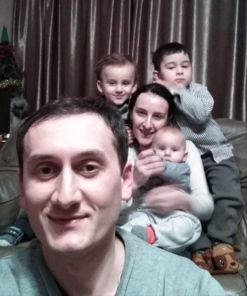 AradBenkoe's tweet image. 📢 The International #DayOfFamilies is observed on 15 May every year. For the prosperity of the families gender equality and #sharework is important.
#HeForSheAtHome
Support by @UN_Women @ADCinCaucasus Swiss Development
facebook.com/52533854458018…