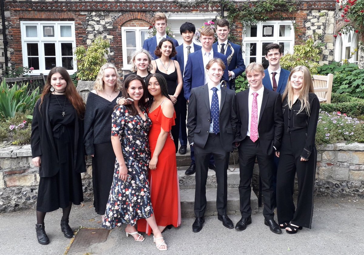 OKSAssociation's tweet photo. Tonight's Friday lockdown concert is Jazz on a Summer Sunset (King's Week 2019). 🎷

Stream the performance on YouTube at 7:30pm using this link: https://t.co/hj6OjOWVOu https://t.co/b3qOWEZWcc