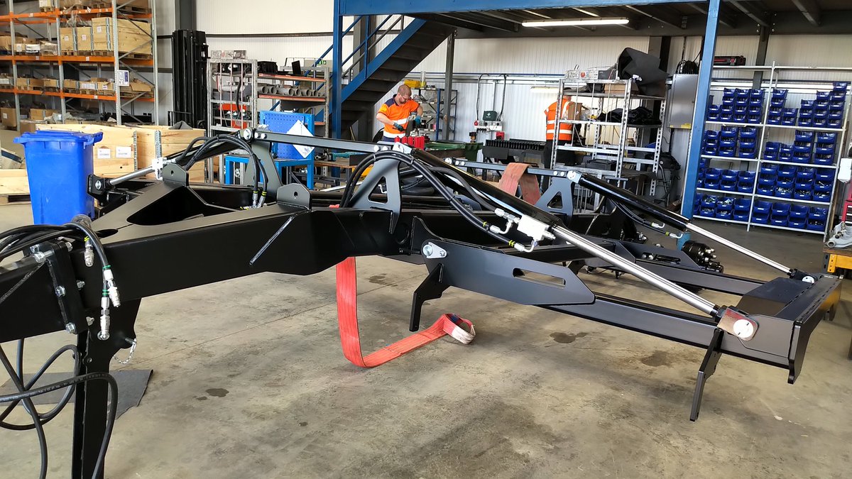 HorizonAgri's tweet photo. Production in full flow despite tough times. With both domestic and international orders growing strongly. @MadeinBritainGB https://t.co/XD9ayWFChr