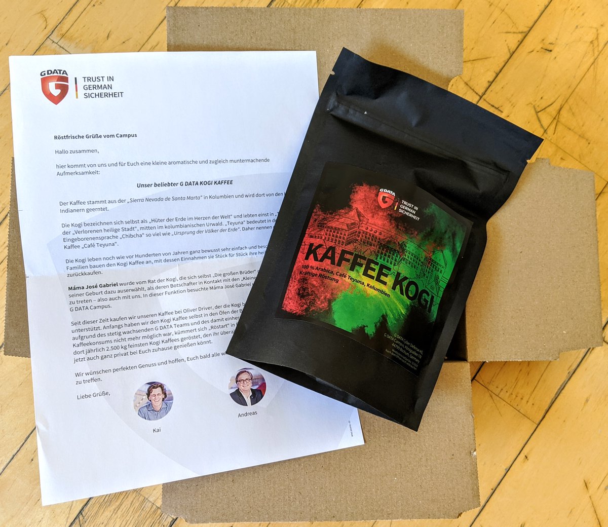 UKerkmann's tweet photo. Es hat an der Tür geklingelt und der Paketbote steht davor?
Ich hab' doch gar nichts bestellt!?
Es bestärkt mich in dem Wissen, am richtigen Ort zu sein und Montag noch ein bißchen motivierter arbeiten 'zu gehen' G DATA CyberDefense @Kai  @Andreas &amp; @Team
DANKE
#GDATA #motivation https://t.co/jwjHkEjiKl