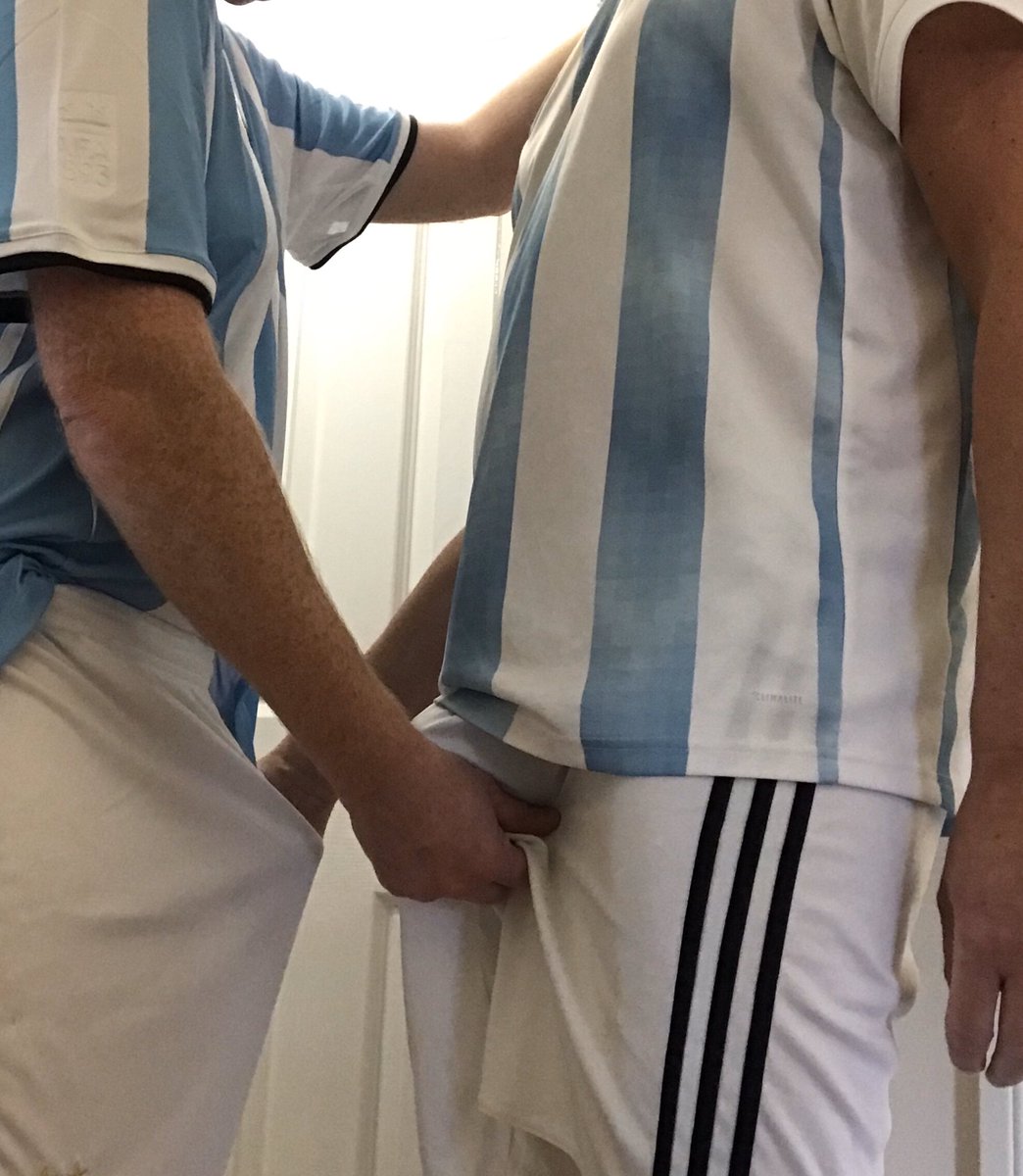 BlokeReading's tweet photo. A bit of argy bargy. #kitfun #gayguysinkit #kitwank #gayfootball #footylads #hotguysinkit https://t.co/nm7aSzgzvg