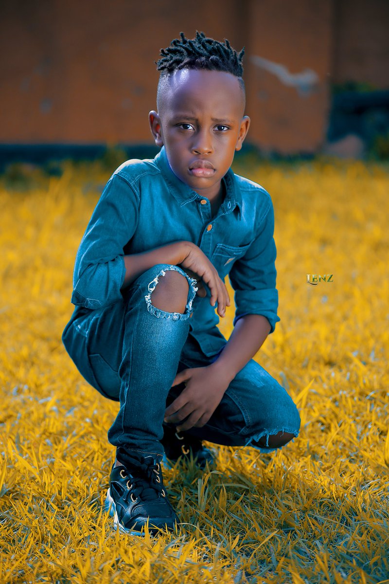 IamJoniMusi's tweet photo. #lenzstudios #photography #makindye #oyitangayo https://t.co/qe3KNuLkCS