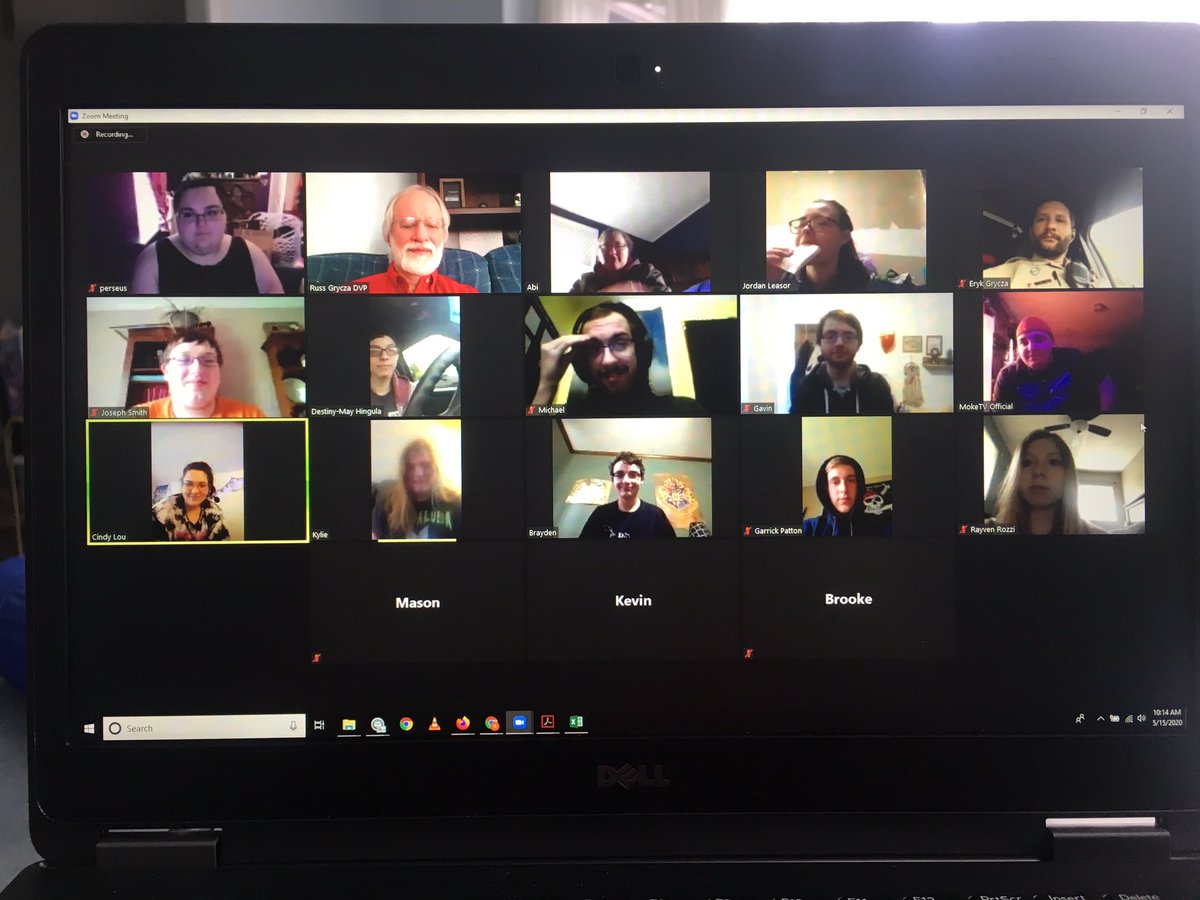 VideoPenta's tweet photo. Held a final class meeting/Senior Farewell for my DVP Class of 2020! Members of their current Junior class as well as a few of their Seniors (and their favorite sub!) joined in as well. I miss getting to see them in person SOOO MUCH! Good luck! #PentaPride #pentacareerctr https://t.co/l8JxV7Iouq
