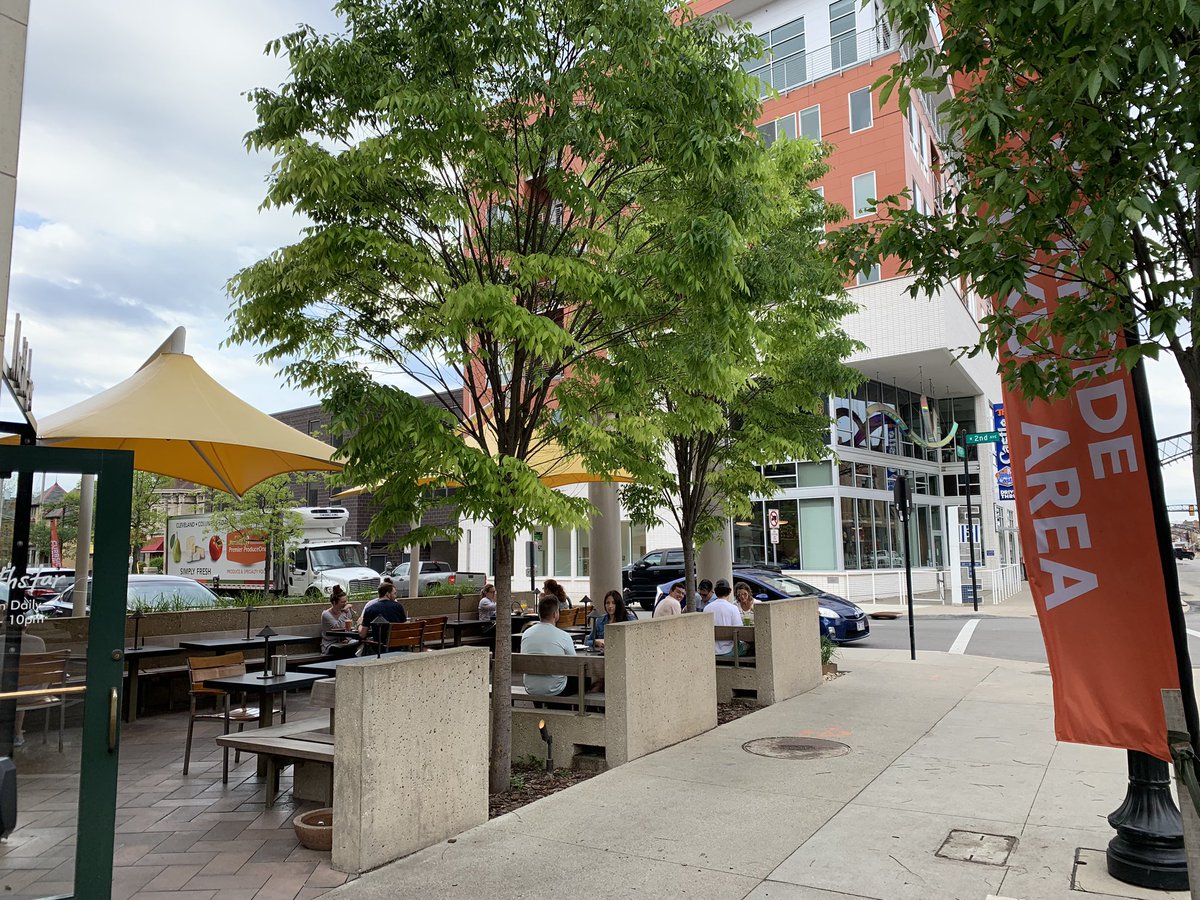 thedanigrossman's tweet photo. We made a pit stop over at North Star Cafe and they were bustling! Every other table was filled and people were enjoying breakfast outside in the @shortnorth.
@nbc4i #reopenOh #shortnorth #localrestaurants #patioseason #patiosopen https://t.co/NNDUzJKziM