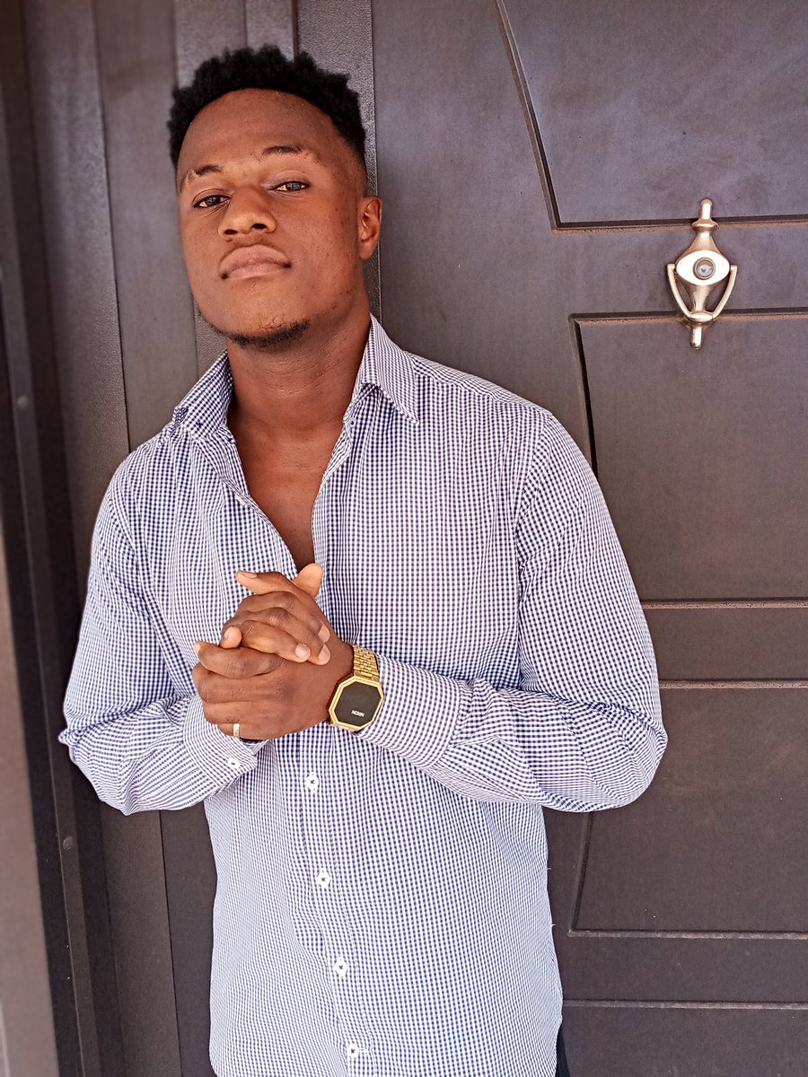 kbeeDNS's tweet photo. Are you sure you really hate me or they gave you a hotspot?
#DeNkzSolja #CalmlishMuzik #RTNP
#RoadToNakedPretence Drops tonight at 7:00pm ! https://t.co/LVxYmkdDqy