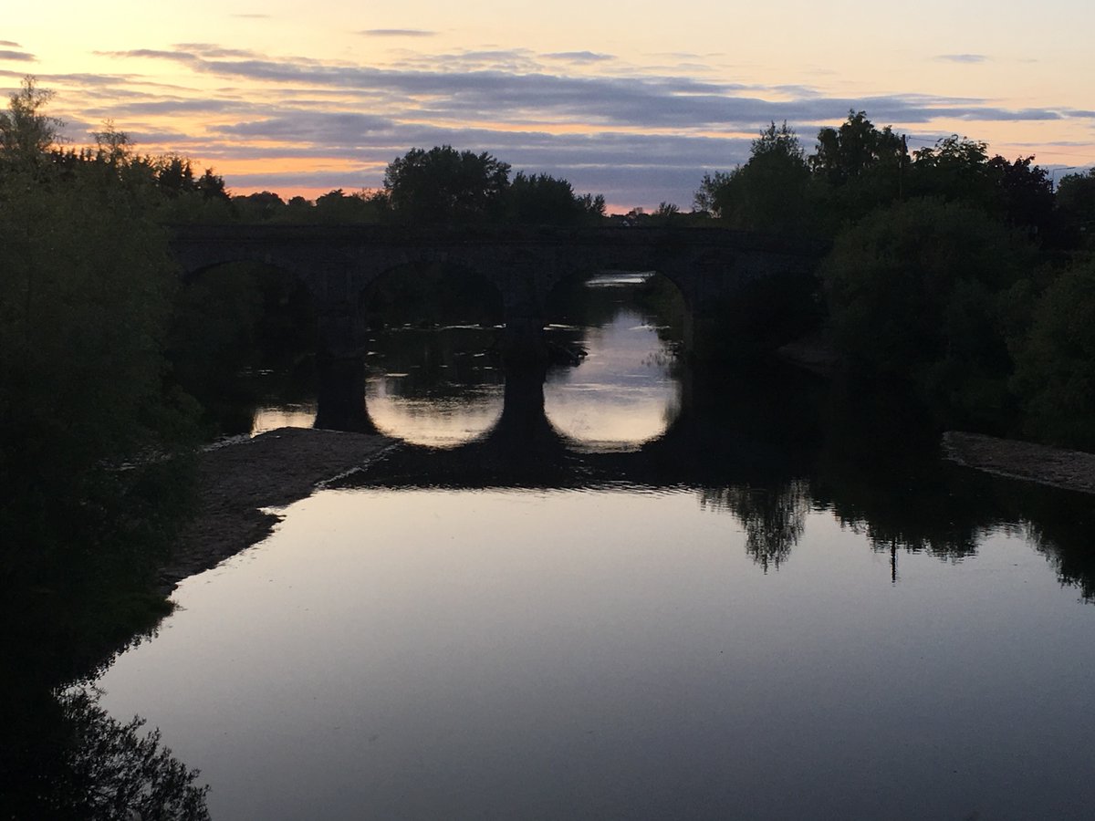PcmoylanPat's tweet photo. “Summer time and the living is easy , fish are jumping “ under Greens Bridge last night) &amp; the cotton is dry.... peaceful May night . https://t.co/vZSaOBgn2T