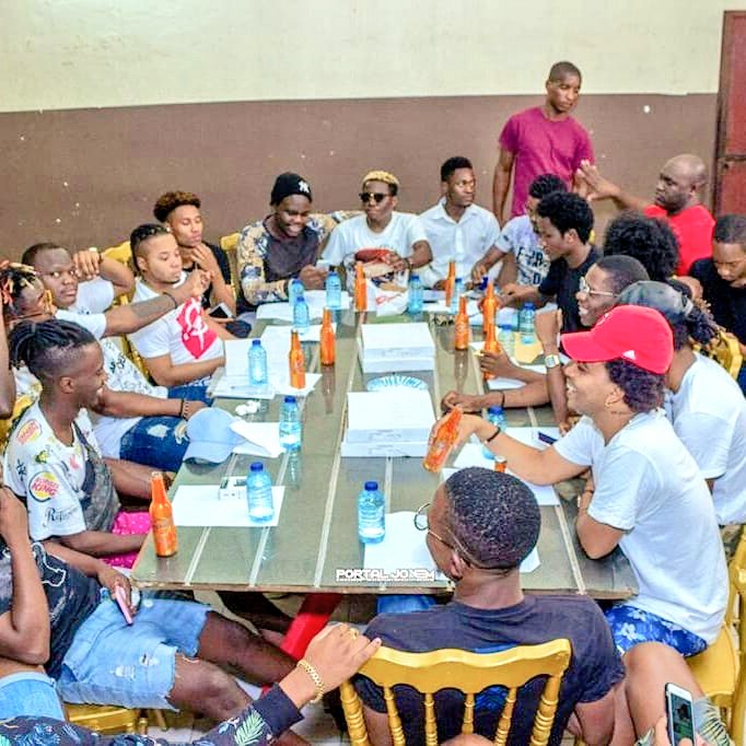 im_TudoGrande's tweet photo. I forgot all the superfluous things, good work experiences🙏
🚨🚨🚨🚨🚨
#Morework-IG@tudogrande_official
https://t.co/AdLDMaBZcx
https://t.co/2qPnPgyjdt https://t.co/N6kq4fJiGZ
https://t.co/jc3N4r2hlF
#Sarissari
#FilhoDoZua
#DjFera
#Heyheyhey
#friends
#UniãoDasEstrelas
#QTs https://t.co/PMl08Hhd1x