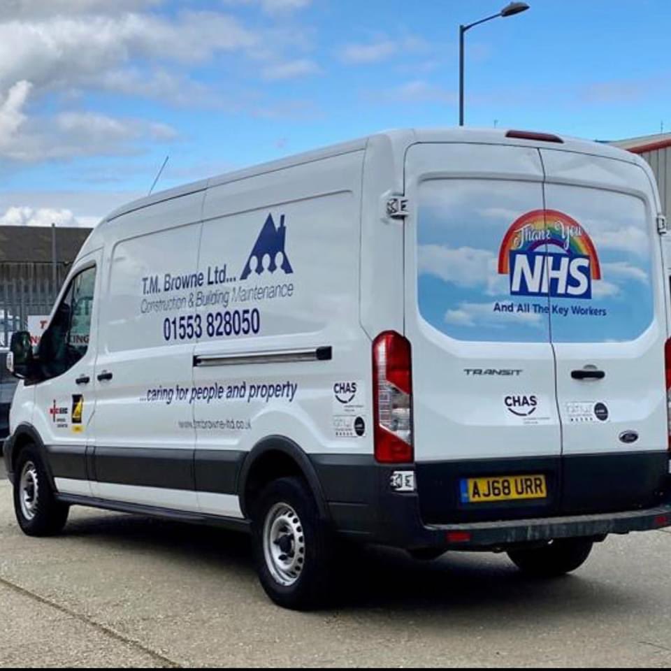 🌈Showing our support to the brilliant #NHS and all the key workers who are doing an amazing job., we thank you 😊 #TMBrowneltd #CaringForPeopleAndProperty #KingsLynn