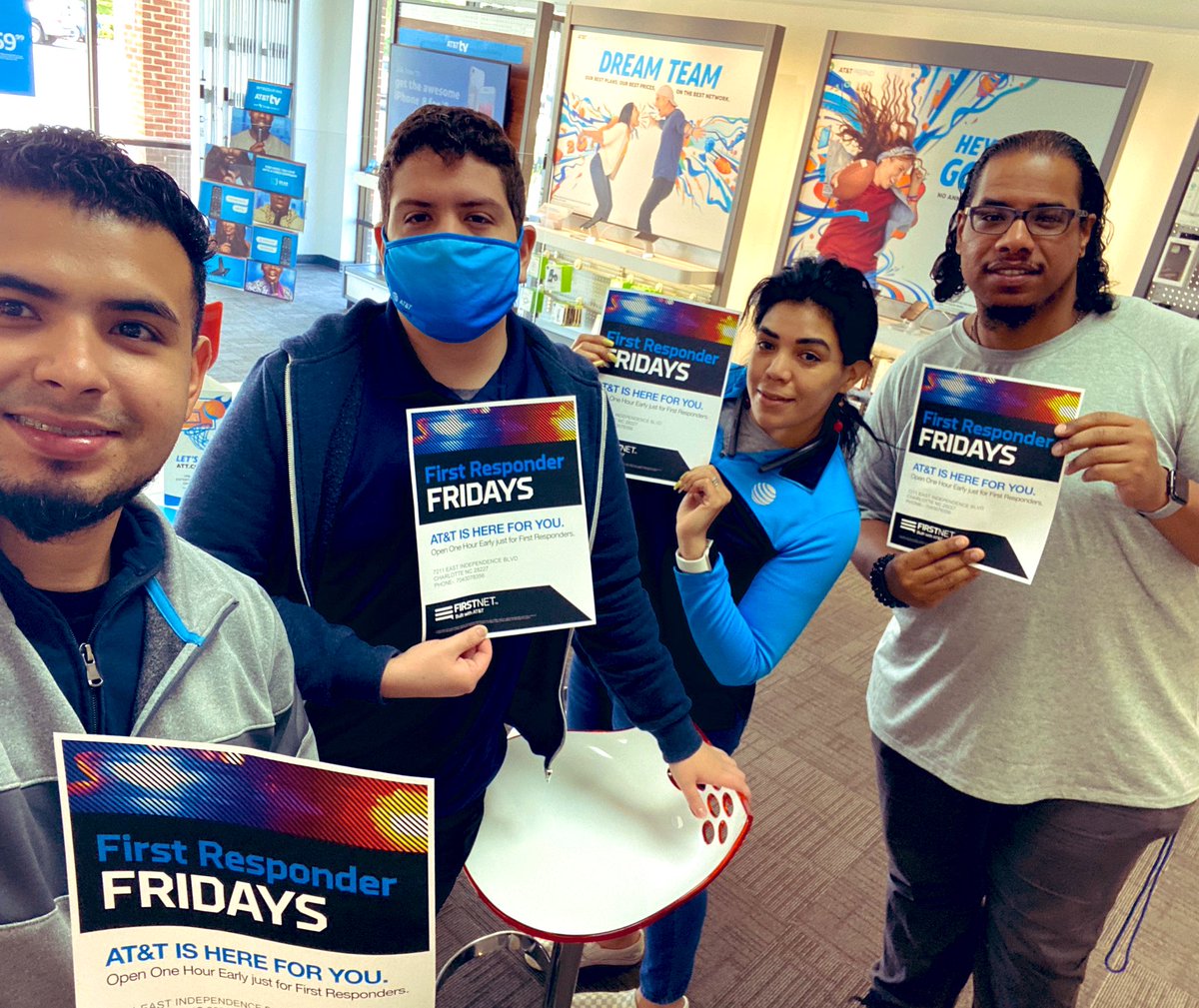 Today is a special day because it’s  #FirstResponderFridays! Independence reaching out and showing our support to our beloved First Responders. #FirstNet #CharLit #TheForce #RodgersThat <a href="/MarqRodgers/">Marq Rodgers</a> <a href="/404girl/">Betsy Francis</a> <a href="/AdamMRagab/">Adam M. Ragab</a> @ErickProm