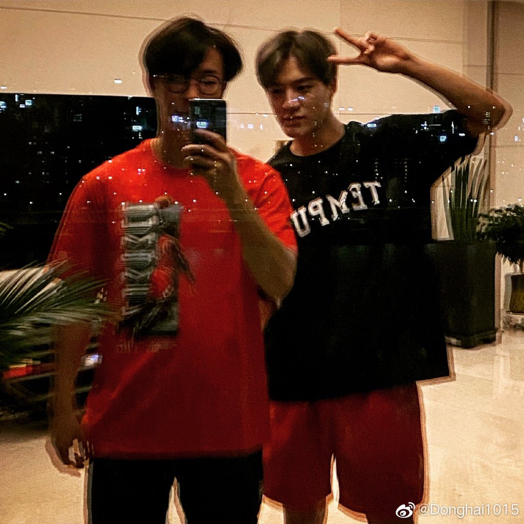 haekjoyce's tweet photo. Time flies!!! 💙💚 https://t.co/sfKwdPwOSl