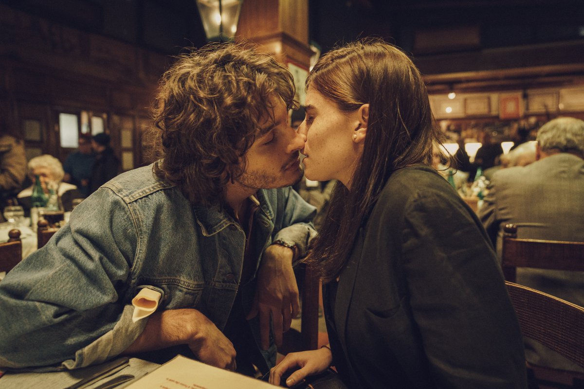 Carobne knjige i ljubavni romani fb.