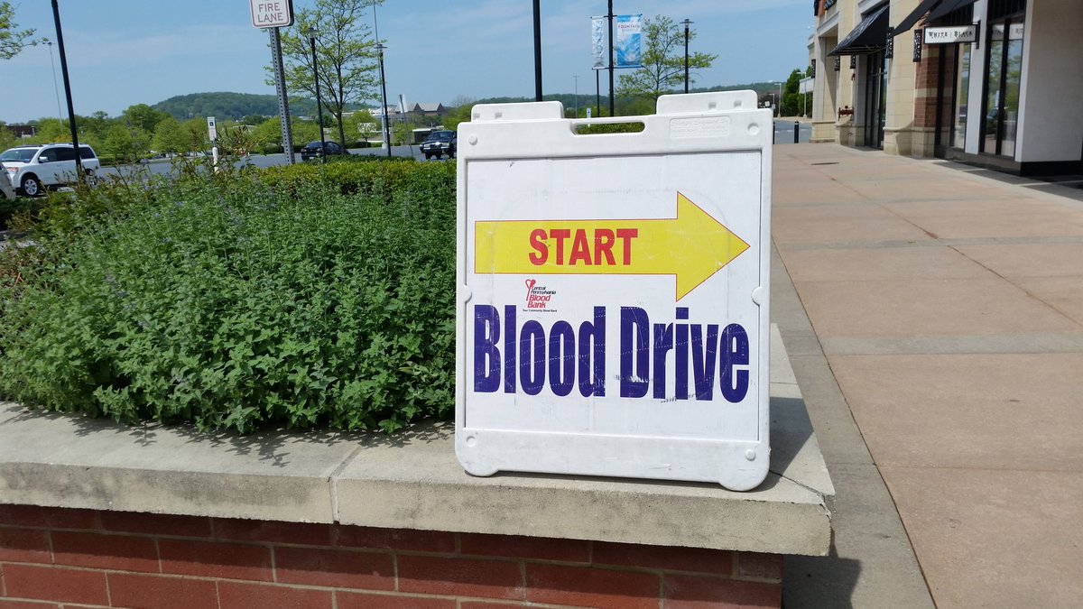 TimMekeelLNP's tweet photo. The one activity happening at Park City today is a blood drive by the Central Pennsylvania Blood Bank. It's being held in the former Banana Republic space. https://t.co/S9gNEHOVes