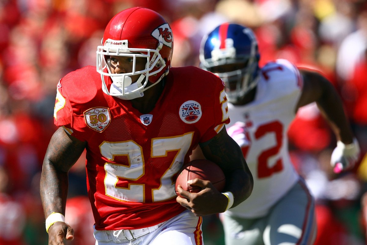 PFF_Fantasy's tweet photo. Most rushing yards after contact in a season

1. Derrick Henry (2019) - 1,605
2. Adrian Peterson (2012) - 1,438
3. Michael Turner (2008) - 1,313
4. Adrian Peterson (2008) - 1,220
5. Larry Johnson (2006) - 1,128

Since 2006 (incl. playoffs) https://t.co/XX3ygE4kwf