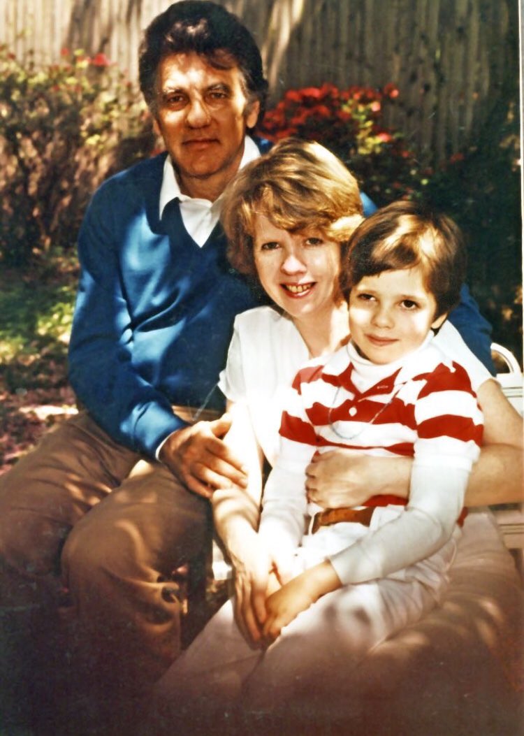 Аугусто одоне. Масло лоренцо одоне. Лоренцо мерфи одоне сейчас. Аугусто одоне и лоренцо одоне. Лоренцо мерфи одоне.