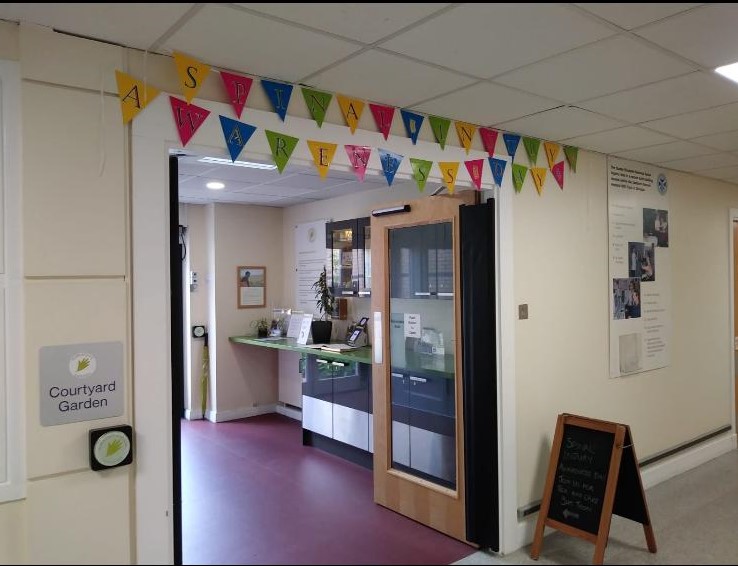 sisonlineorg's tweet photo. The Glasgow Spinal Unit created a "pushway of inspiration" displaying advice and tips given by our volunteers to help the newly injured for #SCIAD2020. #backingyouforlife #livingwithSCI https://t.co/ClLCUNyGaZ