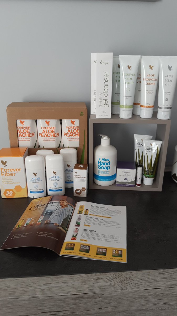 AloeNadege's tweet photo. Une belle commande pour des belles clientes 😍😍😍#aloevera #bienetre #ChezToiAvecForever @ForeverGlobalHQ #beauté https://t.co/mgP37eXBRm