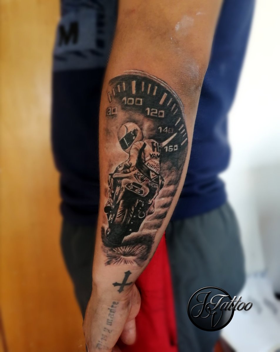 MasQueReaI's tweet photo. Mi trabajo coticen su tatuaje sin compromiso 3122339540 https://t.co/gLuC6uQ3d2