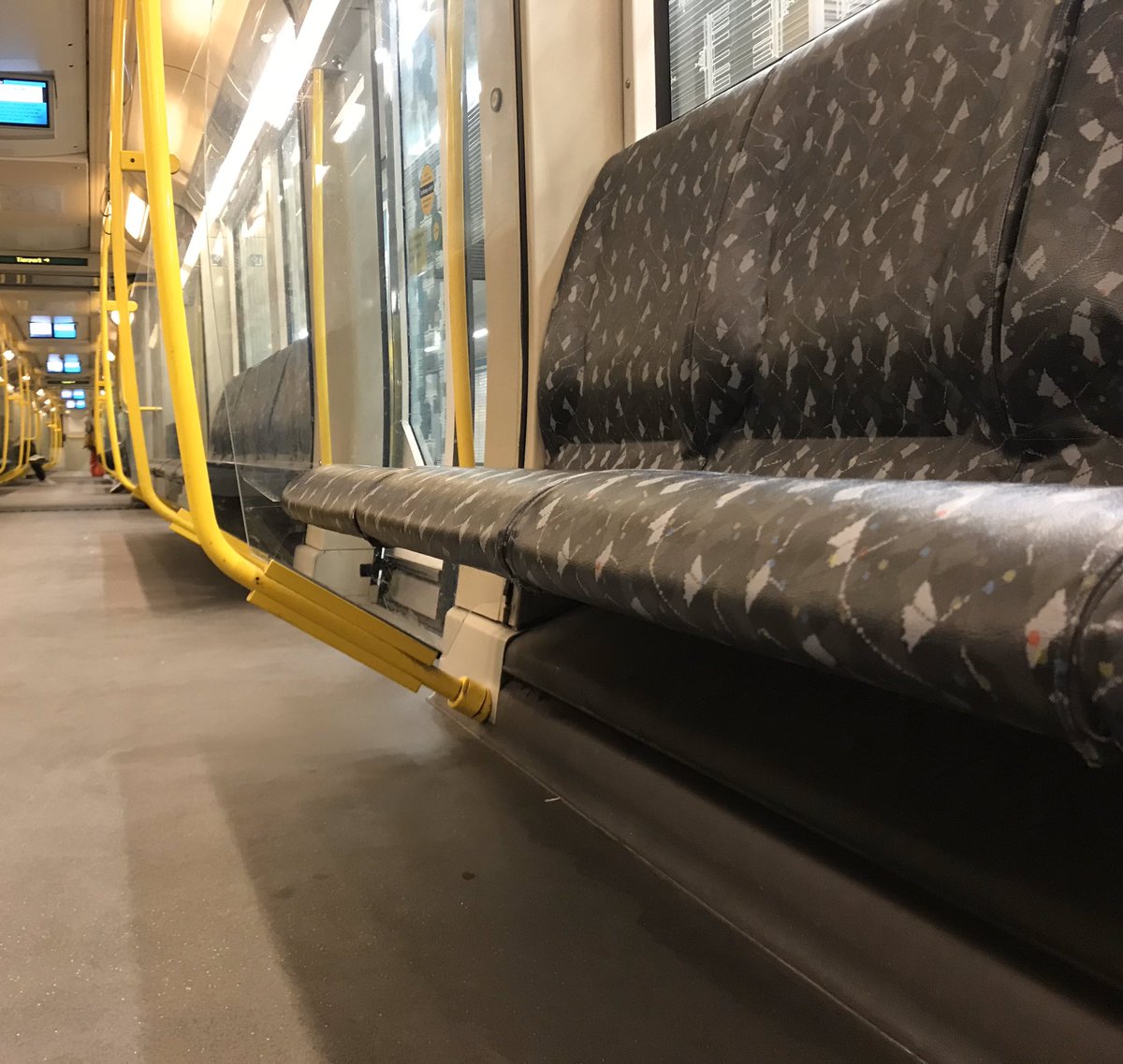 #PhotosOfMyLife 1/7 Weil wir dich (trotzdem) lieben! <a href="/TobiasBringmann/">Tobias Bringmann 🇪🇺🌈🏳️‍⚧️</a>