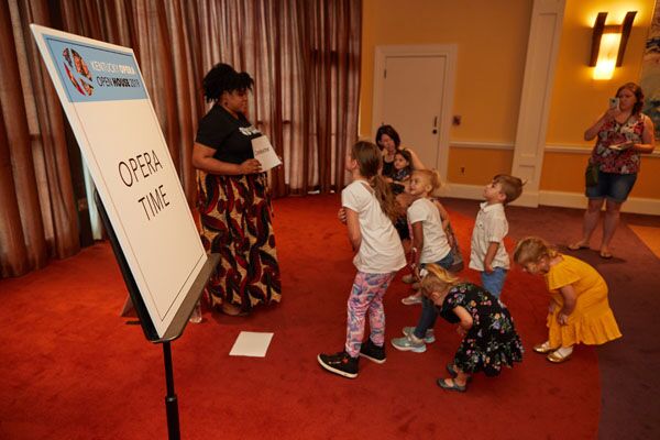 KentuckyOpera's tweet photo. We are honored to have received PNC Bank's Grow Up Great grant, a $10,000 contribution in support of Opera Time. To learn more, visit our Facebook page and read the whole post! https://t.co/KjWiUSNHIN #kyopera #grant #communityopera #supportthearts https://t.co/ZskQuVa9IP