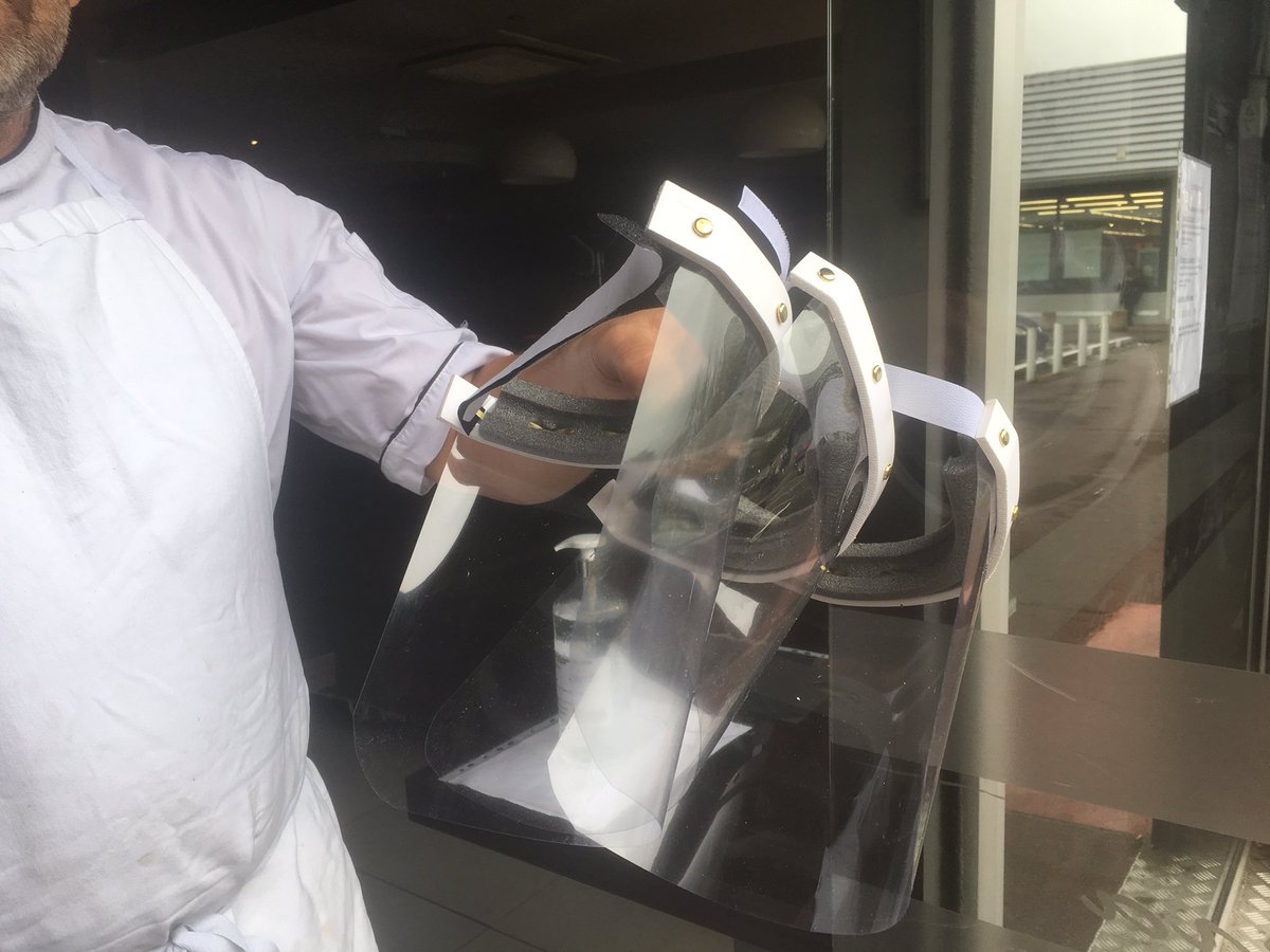 CgennaroSaint's tweet photo. Notre objectif : vous protéger.
1er bilan de nos opérations, depuis début avril :
👉 "des masques en tissu pour les Unionais"
👉 "des visières pour nos commerçants" 
plus de 700 masques et près de 300 visières distribuées !
Merci à toutes celles et ceux qui ont relevé ce défi 🙏 https://t.co/RbRdZ8lP9Z