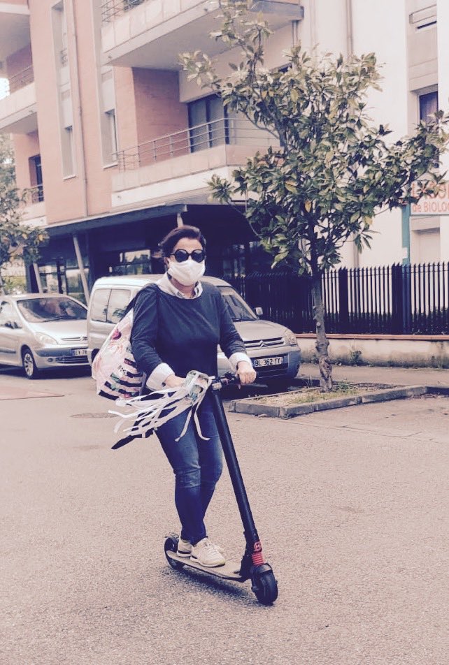 CgennaroSaint's tweet photo. Notre objectif : vous protéger.
1er bilan de nos opérations, depuis début avril :
👉 "des masques en tissu pour les Unionais"
👉 "des visières pour nos commerçants" 
plus de 700 masques et près de 300 visières distribuées !
Merci à toutes celles et ceux qui ont relevé ce défi 🙏 https://t.co/RbRdZ8lP9Z