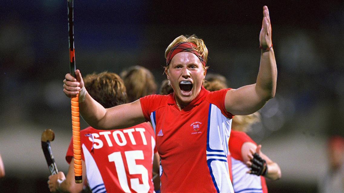 hockeyWrldNws's tweet photo. Name one player, that if they were in their prime now, would fundamentally strengthen their national team.
Here is our nomination:
@melclewlow6 - probably one of the best female defenders to play the game. Imagine if she played now, with the funding that @GBHockey now have. https://t.co/FEGZpp0bqT
