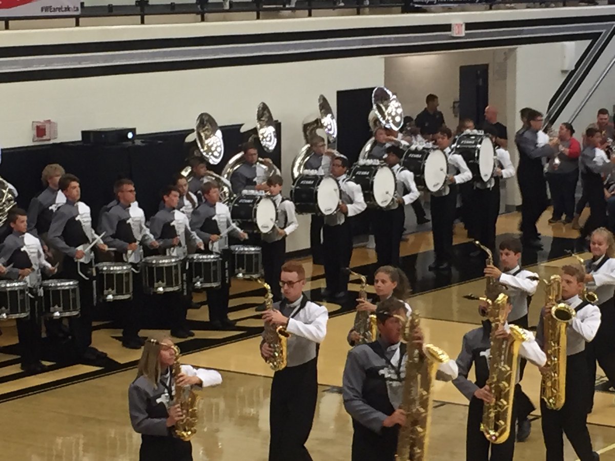 Julie Deak tweet media