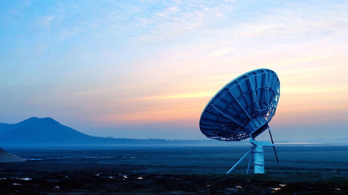 Many take connectivity for granted, but reliable and affordable connectivity is a major challenge in some remote #Arctic communities. See what the Council is doing, and learn about the opportunities for improvement: ow.ly/69r950zGUzL #WorldTelecommunicationDay