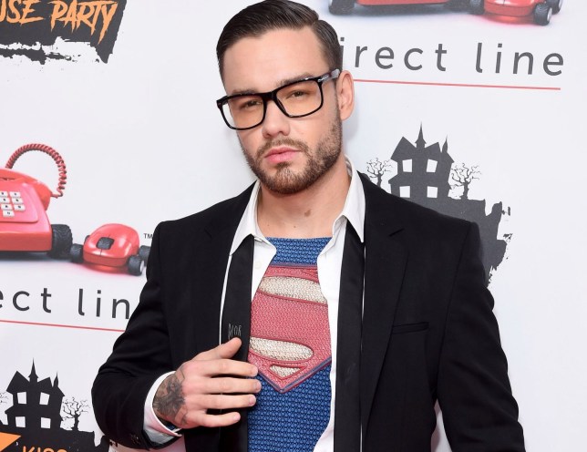  @LiamPayne with glasses. ~ a very much needed thread ~