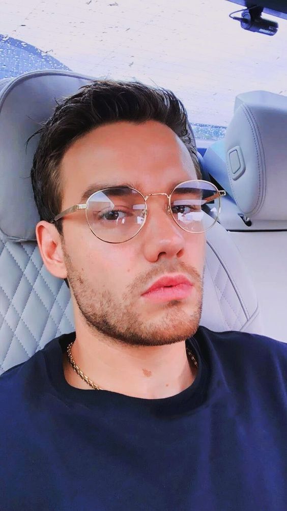  @LiamPayne with glasses. ~ a very much needed thread ~