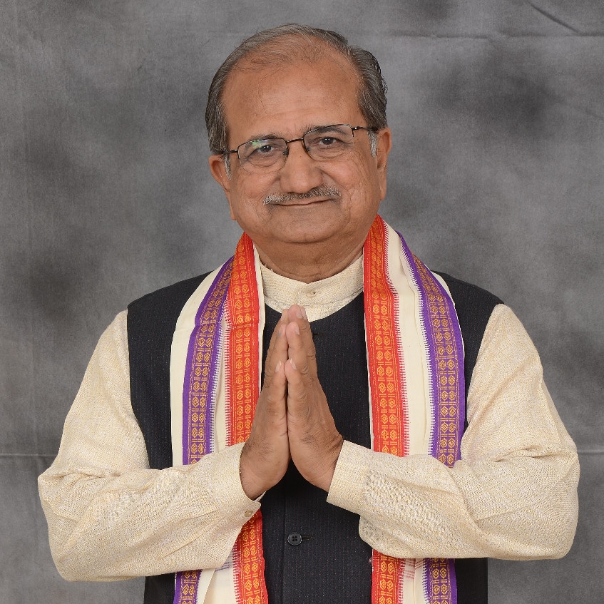 imBhupendrasinh's tweet photo. ઈશ્વરની કૃપા, 93 વર્ષના મારા માતૃશ્રીના આશીર્વાદ અને આપ સૌની શુભેચ્છાઓના કારણે આજે નામદાર સુપ્રીમકોર્ટે મારી તરફેણમાં સ્ટે આપ્યો છે. હું સૌ કોઈનો અંત:કરણના ઊંડાણથી આભાર વ્યક્ત કરું છું. એ પણ અનુભવ થયો કે સત્ય પરેશાન થાય, પરાજિત તો ન જ થાય. સત્યમેવ જયતે. Truth always prevails. https://t.co/nEfKowdPyg