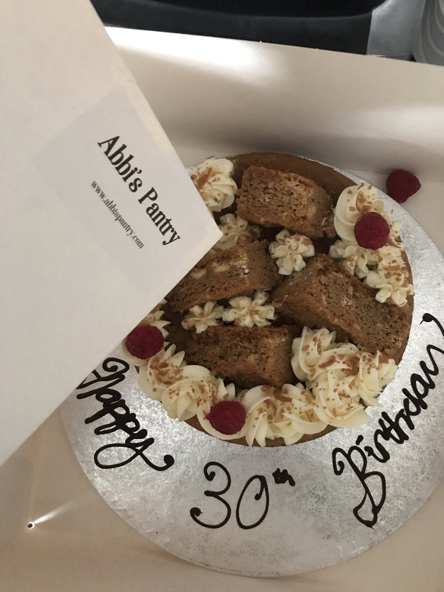 Loockdown wasn’t part of my original 30th birthday plans...  so my brilliant colleagues @SMWSUK have sent me a delicious #LockdownBirthday @AbbisPantry cake to help me celebrate 🎉  Thanks team!