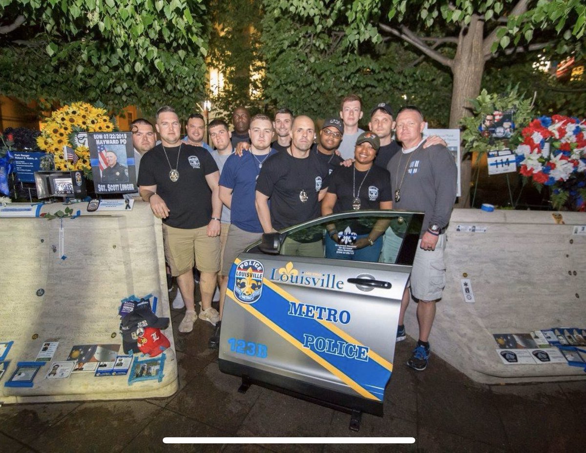 DrewFoxKY's tweet photo. Two years ago - a trip to honor a good friend and coworker. I am blessed to have ended up on that squad and worked with this crew. #123B #OfficerNickRodman https://t.co/V0rxyhYxbN