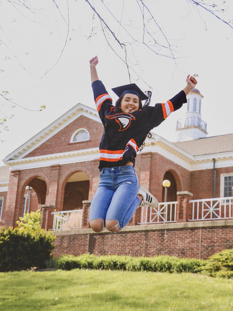 AndersonU's tweet photo. Are you going to be a part of the AU family in the fall? Tag us using #ravenbound and we will be sure to share your post🎓 🧡 https://t.co/LynRN77ip9