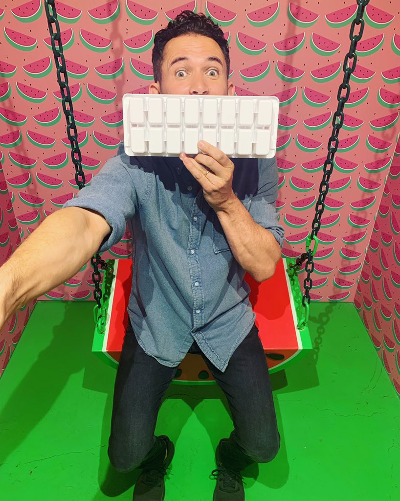 Justin_Willman's tweet image. SEASON 3 NOW STREAMING! #MagicForHumans @netflix