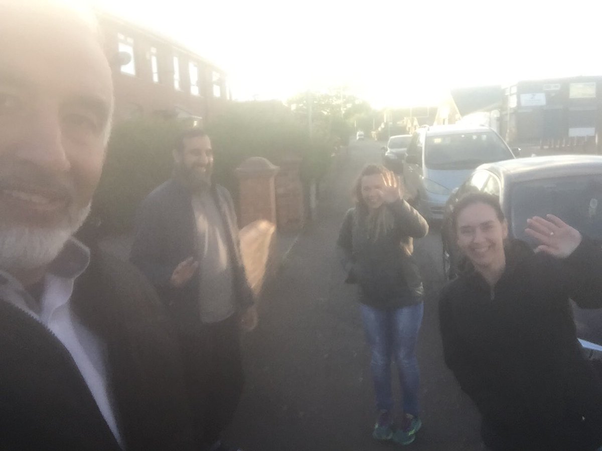 Zaff_rys's tweet photo. Loved working @RochdaleYouthie today as I had the privilege of being teamed up with the Head Teacher &amp; the Deputy Head of @Official_FPHS 
It was a busy &amp; productive session, spoke to young ppl in Wardleworth &amp; did home visits which young ppl &amp; parents appreciated #partnership https://t.co/bpzURWwpWv