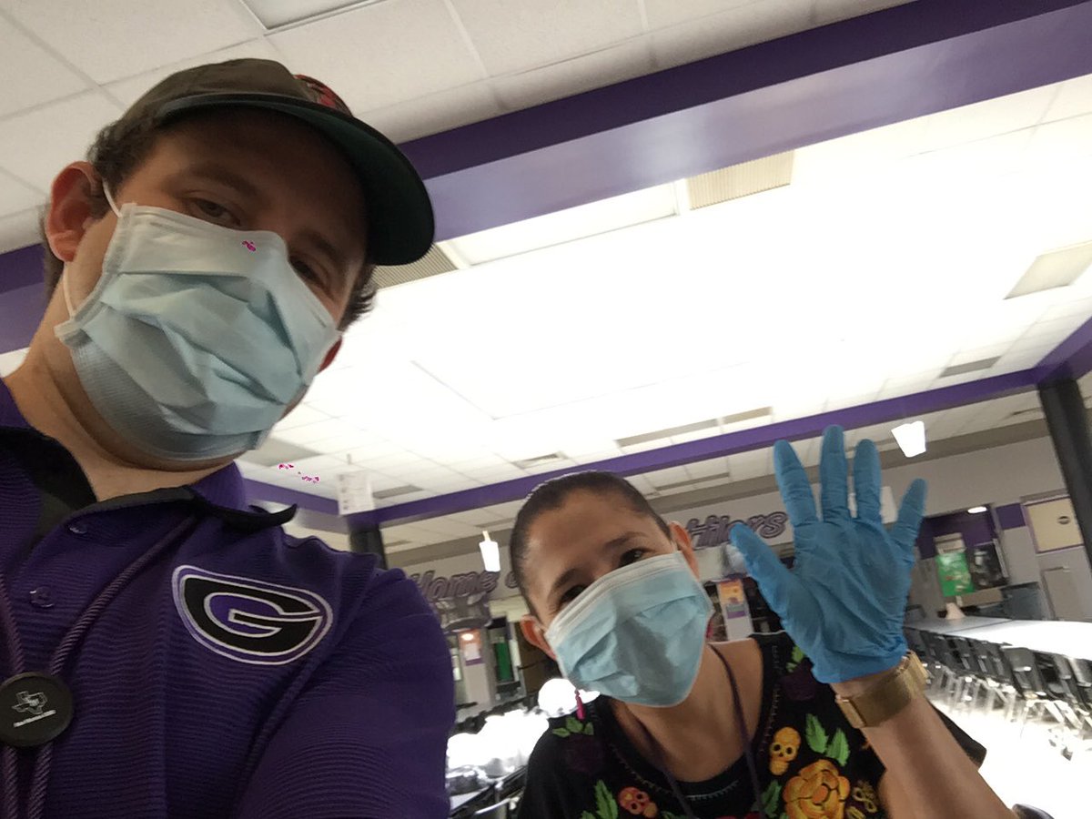 Walker__216's tweet photo. All smiles here at @GoodnightSMCISD #assistantprincipal #strikeasone https://t.co/BbefLVEF0L