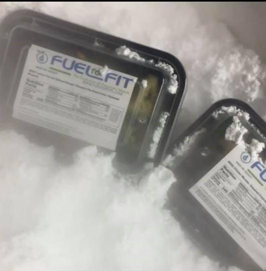 FUELFORFITFL's tweet photo. Meals are available for pickup or delivered to your door twice a week, in our high end ice bags cooled with sweat free ice-packs so your food stays fresh. Convenience at its best! 

#FuelForFit #OrganicMeals #FreshMeals #Health #Organic #Natural https://t.co/Hd7JHfmNuw
