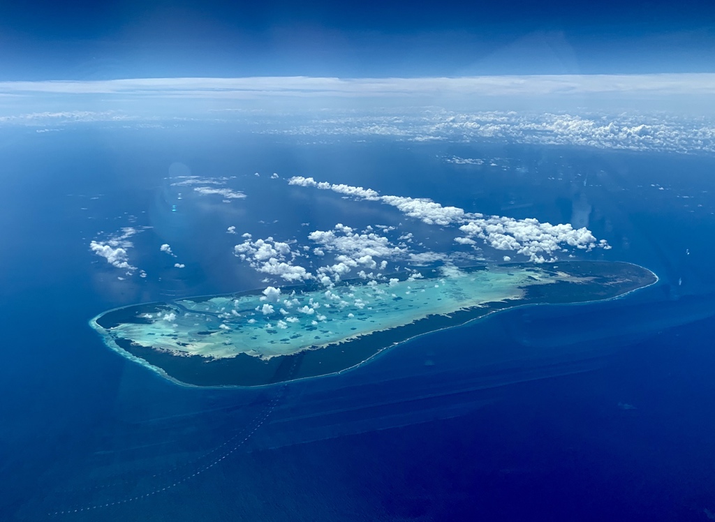 zepyaf's tweet photo. 5) Le point RNAV situé à la verticale de cet endroit s’appelle « ATOLA »…
On se demande bien pourquoi. 

#AF645 #PilotLife https://t.co/bV4Xh3CoV3