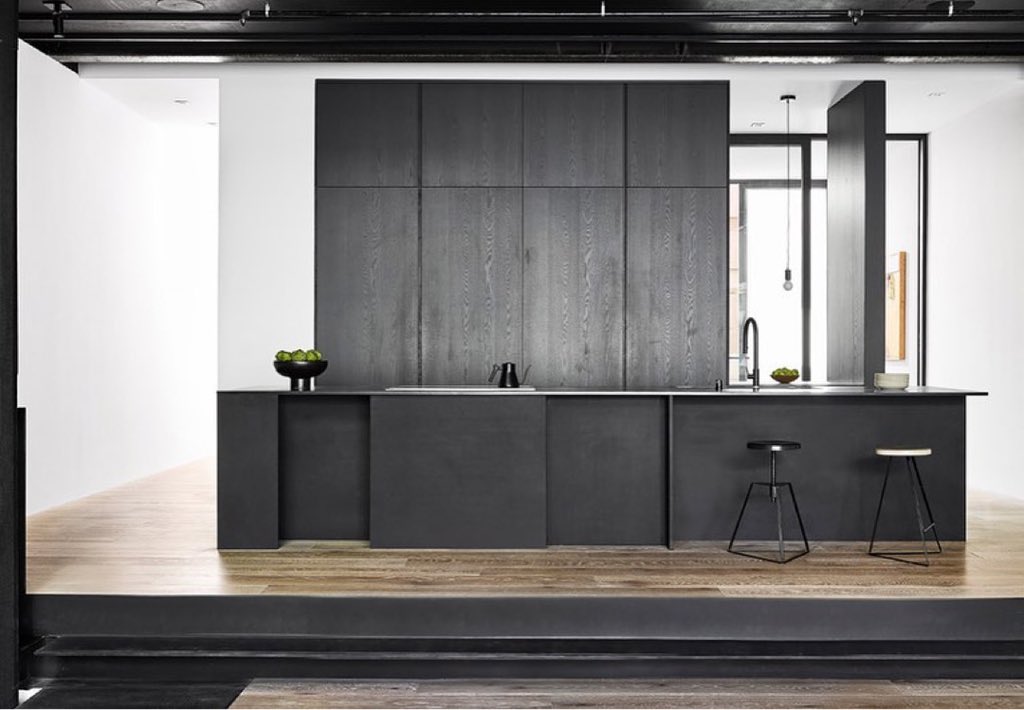 richlite's tweet photo. Such a beautiful remodel in the SoMa area in San Francisco by MAK Studio.
A composition of Richlite elements break up the mass, while simultaneously concealing electrical components, and defining some functional space. 📷 Brad Knipstein
#makeitwithpaper
#richlite
#makstudio https://t.co/UfE69WM6uP