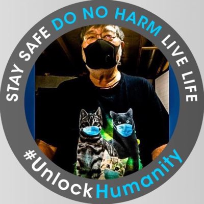 Greymantle's tweet photo. #NewProfilePic My #cats won’t let me outside without my mask and gloves 🐯❤️

#coronavirus #pandemic #COVID19 #HealthTech 
#StaySafe #DoNoHarm #LiveLife #UnlockHumanity #UnlockAmerica #GetAmericaBackToWork #PeaceThroughStrength #CatsOfTwitter
🕊 Meet me on Twitter @Greymantle 🕊 https://t.co/aYOA6uVoru