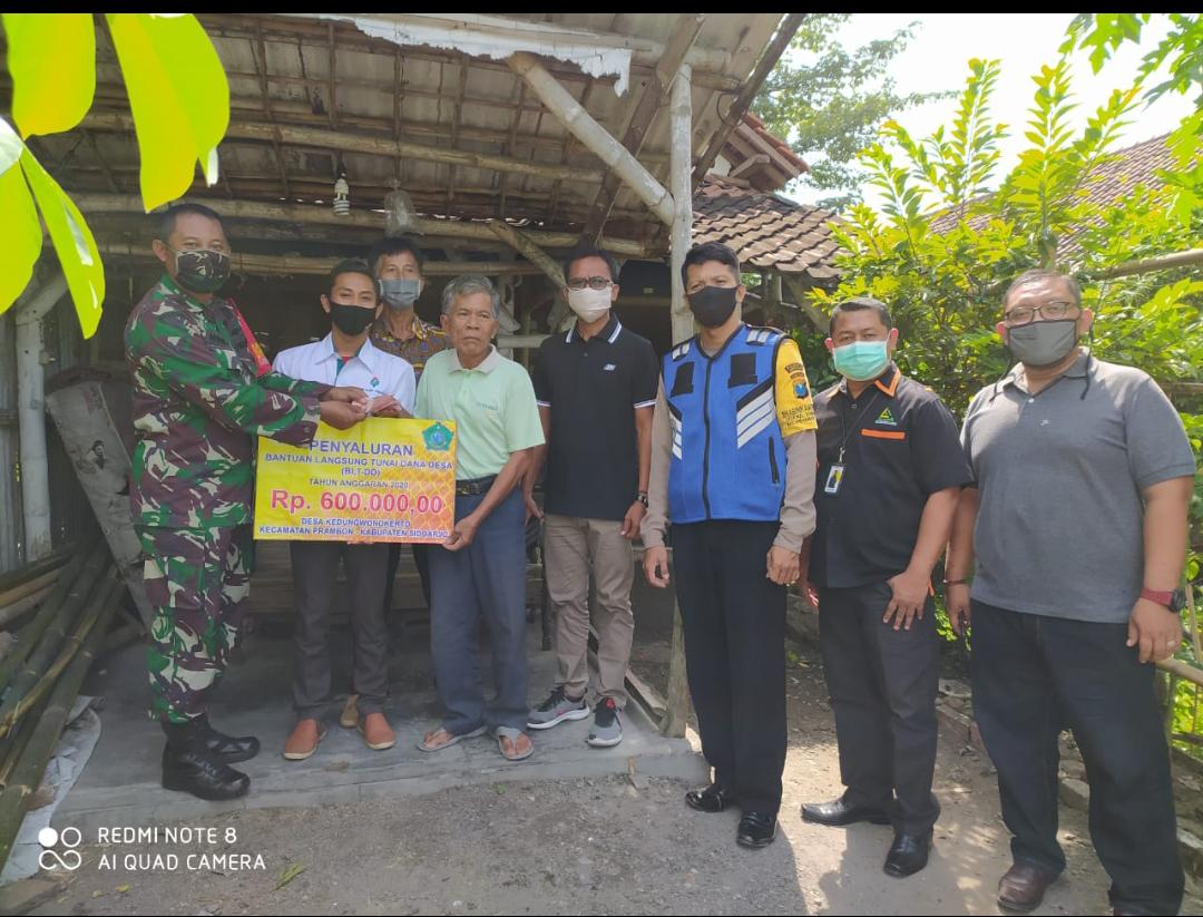 TppKecPrambon's tweet photo. Alhamdulillah ..
Kemarin desa Kedungwonokerto dan Wirobiting Kec. Prambon Kab. Sidoarjo sudah mulaienyalurkan BLT Dana Desa.
Semoga bermanfaat bagi keluarga penerima.
Amin..

@jokowi @halimiskandarnu @KemenDesa @kpw4jatim @ululazmishona @Reef_H_ID  @MOCHSAICHU https://t.co/SmSxwbY2YG