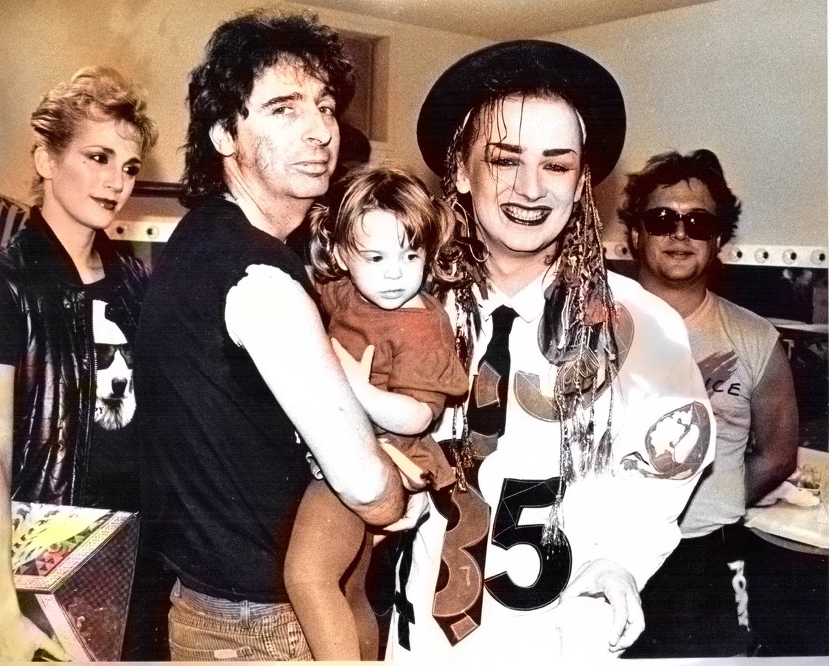 RealCultureClub's tweet photo. Congratulations to @alicecooper on the release of his new track "Don't Give Up"! 

Here's a little #FlashbackFriday of @BoyGeorge with Alice himself 🤩 https://t.co/8GcEZWF4AV
