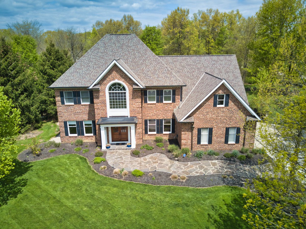 For Sale: 8824 Turfway Bend Dr, Powell, OH 43065
Follow this link for details and a Zillow 3D Tour.
realtor.com/realestateandh…